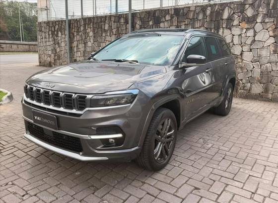 JEEP COMMANDER 2.0 HURRICANE 4 TURBO GASOLINA OVERLAND AT9