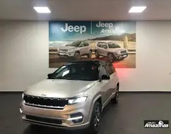 JEEP COMMANDER 2.2 TURBO DIESEL OVERLAND AT9 JEEP COMMANDER 2.2 TURBO DIESEL OVERLAND AT9