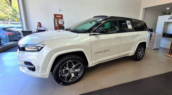 JEEP COMMANDER 2.2 TURBO DIESEL OVERLAND AT9