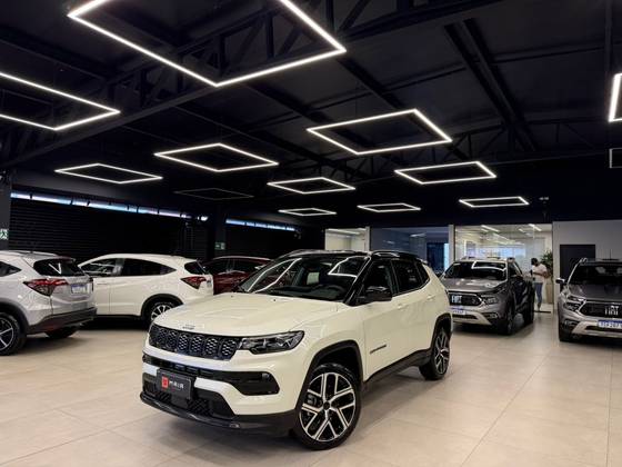 JEEP COMPASS 1.3 T270 TURBO FLEX LIMITED AT6