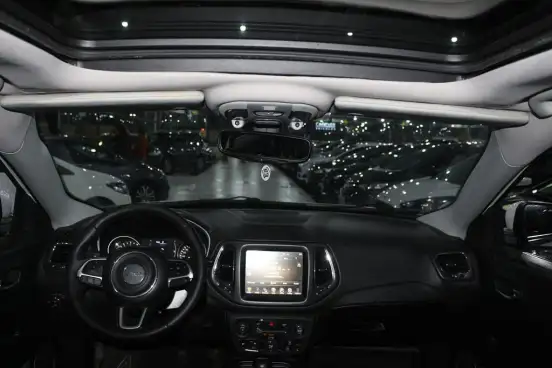 JEEP-COMPASS-2.0 16V FLEX LONGITUDE AUTOMÁTICO JEEP-COMPASS-2017