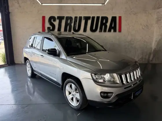 JEEP COMPASS 2.0 SPORT 4X2 16V GASOLINA 4P AUTOMÁTICO