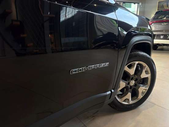 JEEP-COMPASS-2.0 16V FLEX LONGITUDE AUTOMÁTICO JEEP-COMPASS-2019
