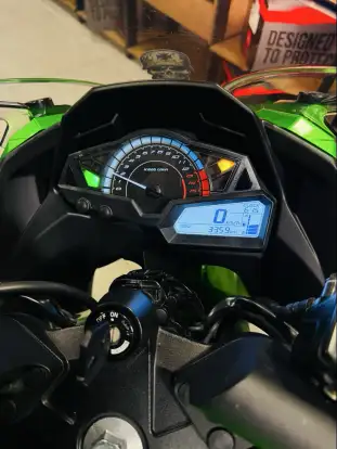 KAWASAKI-NINJA 300-2023
