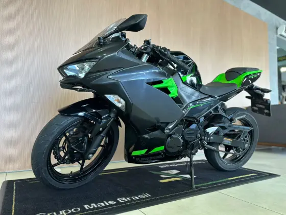 KAWASAKI NINJA 400 