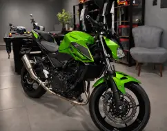KAWASAKI Z400 KAWASAKI Z400