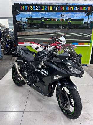 KAWASAKI NINJA 400 