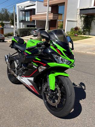 KAWASAKI NINJA ZX-6R KRT 