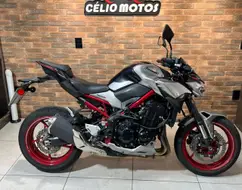 KAWASAKI Z900 KAWASAKI Z900