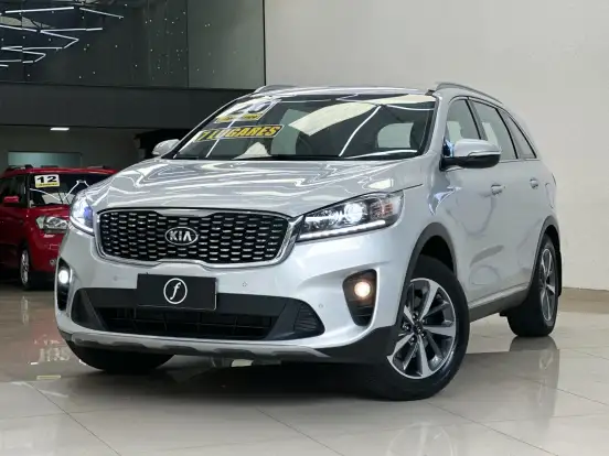 KIA-SORENTO-2.4 16V GASOLINA EX 7L AUTOMÁTICO KIA-SORENTO-2019