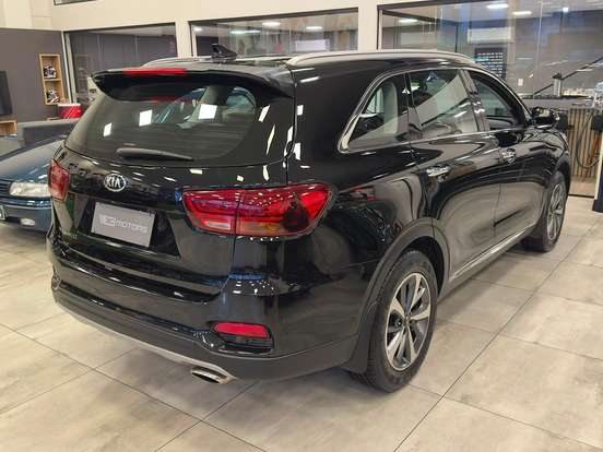 KIA-SORENTO-2.4 16V GASOLINA EX 7L AUTOMÁTICO KIA-SORENTO-2018