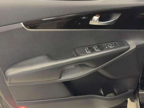 KIA-SORENTO-2.4 16V GASOLINA EX 7L AUTOMÁTICO KIA-SORENTO-2018