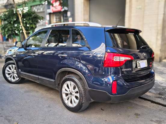 KIA-SORENTO-2013