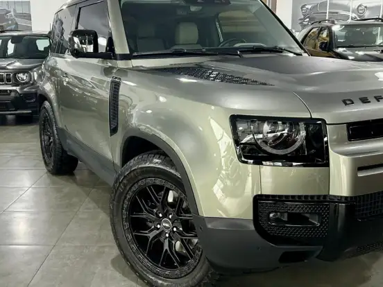 LAND ROVER-DEFENDER-2.0 P300 GASOLINA 90 SE AWD AUTOMÁTICO LAND ROVER-DEFENDER-2021