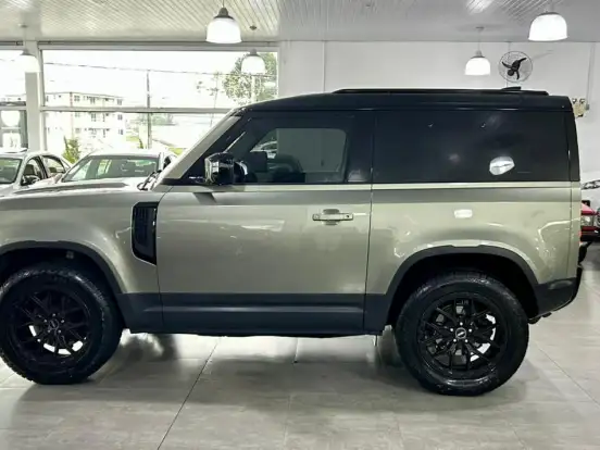 LAND ROVER-DEFENDER-2.0 P300 GASOLINA 90 SE AWD AUTOMÁTICO LAND ROVER-DEFENDER-2021
