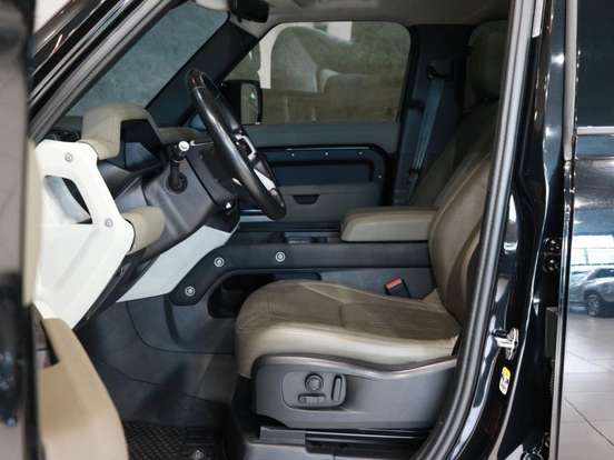 LAND ROVER-DEFENDER-2021