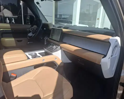 LAND ROVER-DEFENDER-2024