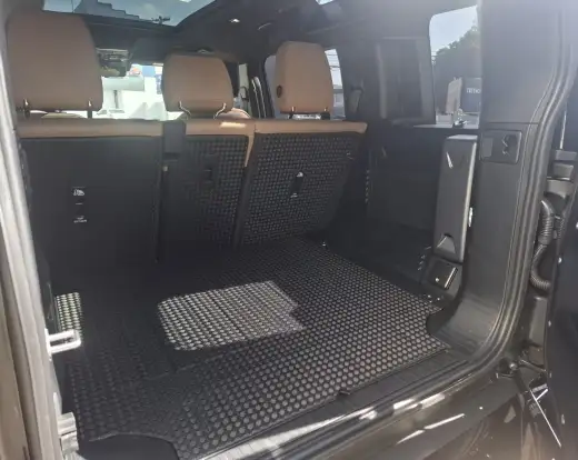 LAND ROVER-DEFENDER-2024