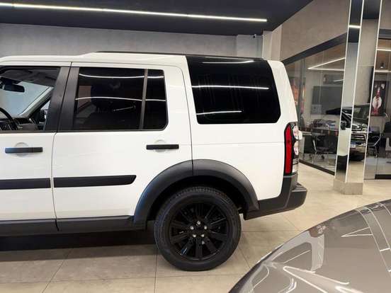 LAND ROVER-DISCOVERY-2015