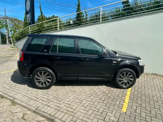 LAND ROVER-FREELANDER-3.2 S 6 CILINDROS 24V GASOLINA 4P AUTOMÁTICO LAND ROVER-FREELANDER-2011