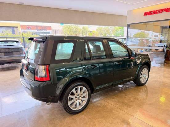 LAND ROVER-FREELANDER-3.2 HSE 6 CILINDROS 24V GASOLINA 4P AUTOMÁTICO LAND ROVER-FREELANDER-2010