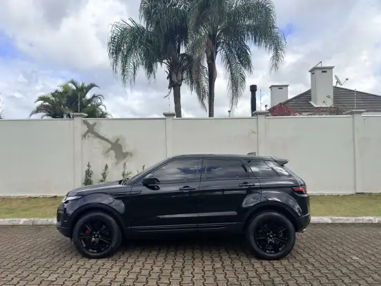 LAND ROVER-RANGE ROVER EVOQUE-2.0 SE 4WD 16V FLEX 4P AUTOMÁTICO LAND ROVER-RANGE ROVER EVOQUE-2018