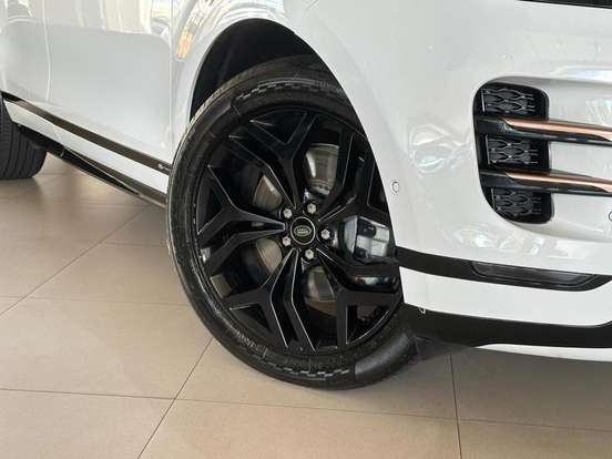 LAND ROVER-RANGE ROVER EVOQUE-2.0 P250 FLEX R-DYNAMIC SE AWD AUTOMÁTICO LAND ROVER-RANGE ROVER EVOQUE-2020
