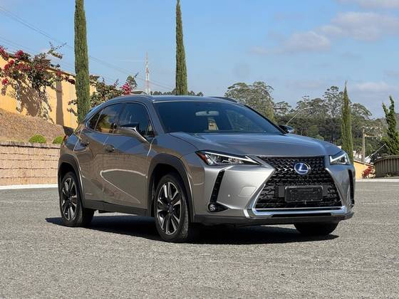 LEXUS UX 250h 2.0 VVT-I HYBRID DYNAMIC CVT