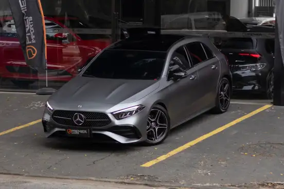 MERCEDES-BENZ-A 200-2023