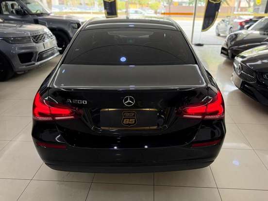 MERCEDES-BENZ-A 200-2020