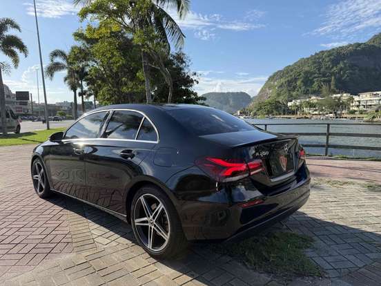 MERCEDES-BENZ-A 200-2019
