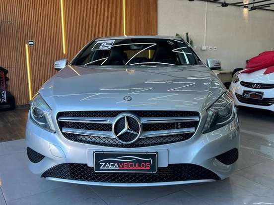 MERCEDES-BENZ-A 200-2014