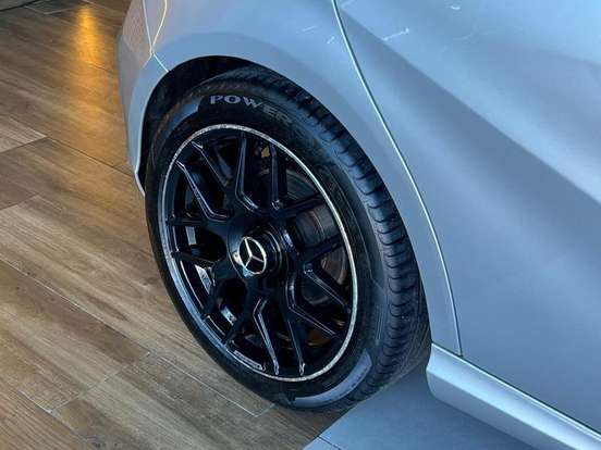 MERCEDES-BENZ-A 200-2014