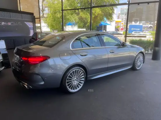 MERCEDES-BENZ-C 200-2026