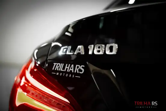 MERCEDES-BENZ-CLA 180-1.6 CGI GASOLINA 7G-DCT MERCEDES-BENZ-CLA 180-2019