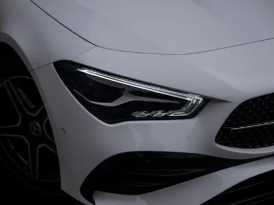MERCEDES-BENZ-CLA 200-2025