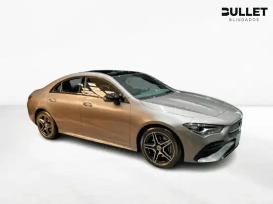 MERCEDES-BENZ-CLA 200-2025