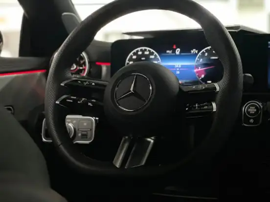 MERCEDES-BENZ-CLA 35 AMG-2.0 MHEV 4MATIC 8G-DCT MERCEDES-BENZ-CLA 35 AMG-2025