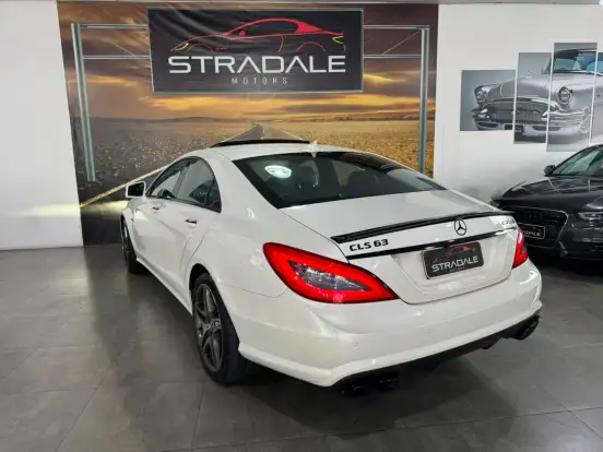 MERCEDES-BENZ-CLS 63 AMG-5.5 V8 TURBO GASOLINA 4P AUTOMÁTICO MERCEDES-BENZ-CLS 63 AMG-2013