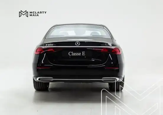 MERCEDES-BENZ-E 300-2026