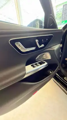 MERCEDES-BENZ-E 300-2025