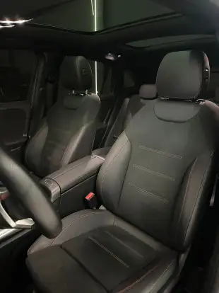 MERCEDES-BENZ-GLA 200-2025