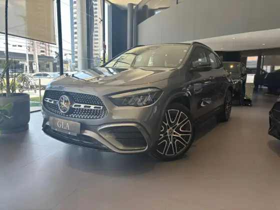 MERCEDES-BENZ GLA 200 1.3 MHEV NIGHT EDITION 7G-DCT
