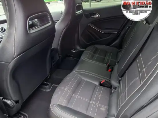 MERCEDES-BENZ-GLA 200-1.6 CGI ADVANCE 16V TURBO FLEX 4P AUTOMÁTICO MERCEDES-BENZ-GLA 200-2015