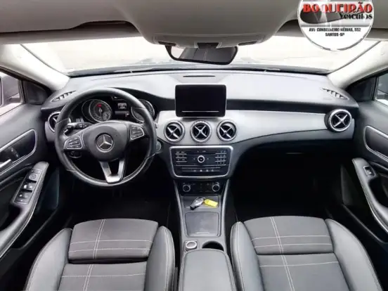 MERCEDES-BENZ-GLA 200-1.6 CGI ADVANCE 16V TURBO FLEX 4P AUTOMÁTICO MERCEDES-BENZ-GLA 200-2015