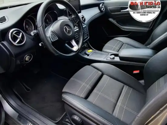 MERCEDES-BENZ-GLA 200-1.6 CGI ADVANCE 16V TURBO FLEX 4P AUTOMÁTICO MERCEDES-BENZ-GLA 200-2015