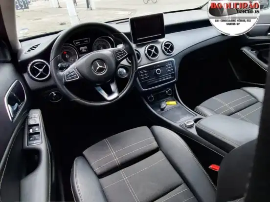 MERCEDES-BENZ-GLA 200-1.6 CGI ADVANCE 16V TURBO FLEX 4P AUTOMÁTICO MERCEDES-BENZ-GLA 200-2015