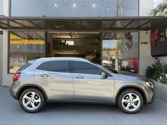 MERCEDES-BENZ-GLA 200-1.6 CGI FLEX ADVANCE 7G-DCT MERCEDES-BENZ-GLA 200-2018