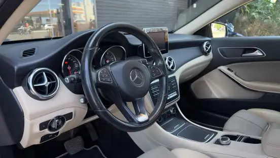 MERCEDES-BENZ-GLA 200-1.6 CGI FLEX STYLE 7G-DCT MERCEDES-BENZ-GLA 200-2019