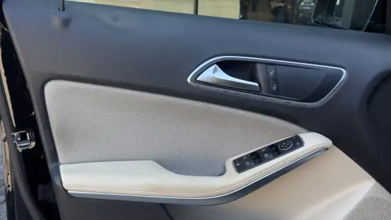 MERCEDES-BENZ-GLA 200-1.6 CGI FLEX STYLE 7G-DCT MERCEDES-BENZ-GLA 200-2019